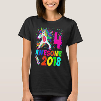 4e födelsedagen Dabbing Unicorn Party 4 Years Gi T Shirt