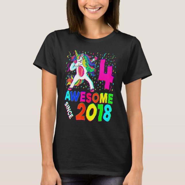 4e födelsedagen Dabbing Unicorn Party 4 Years Gi T Shirt (Framsida)