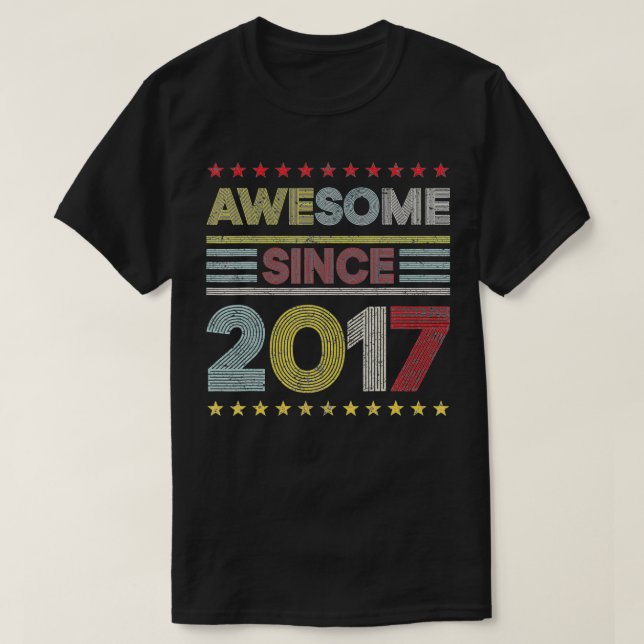 4e födelsedagen Dekoration Fantastisk sedan 2017,  T Shirt (Design framsida)
