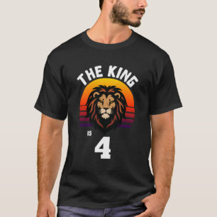 4e födelsedagen djur Lejona Kung är 4 år gamla Fu T Shirt