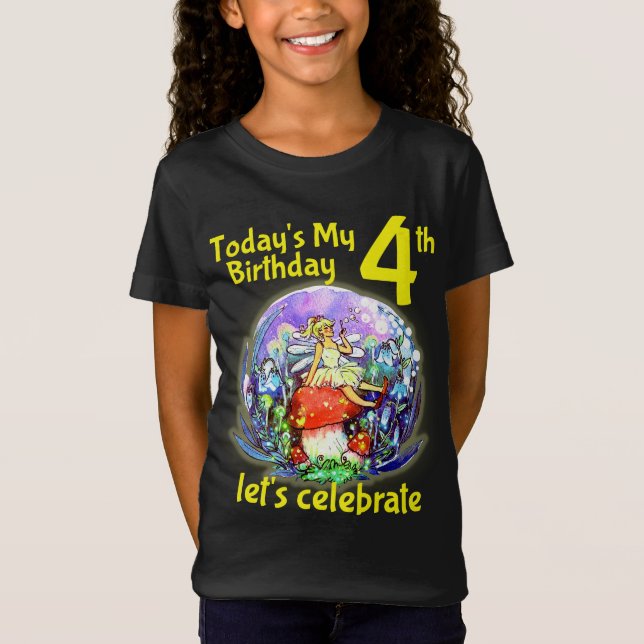 4e födelsedagen Gult Fairy in Mushroom Motif T Shirt (Framsida)