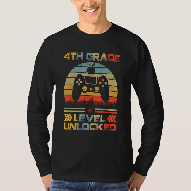 4th Grade Level Unlocked Gamer First Day Of School T Shirt (Framsida)