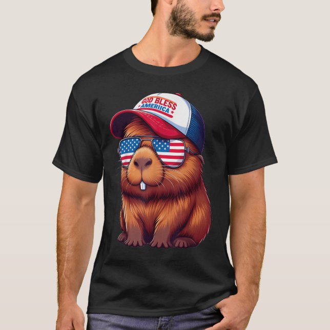 4th Of July Capybara – God Bless America Hat And P T Shirt (Framsida)