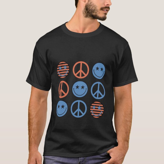 4th Of July Peace Sign Happy Face Patriotic T Shirt (Framsida)
