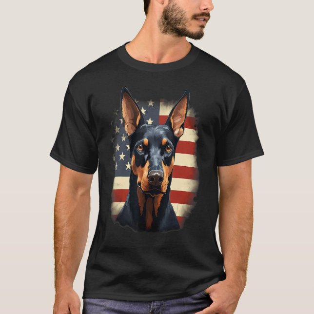 4th Of July US Flag Doberman Pinscher Dog T Shirt (Framsida)