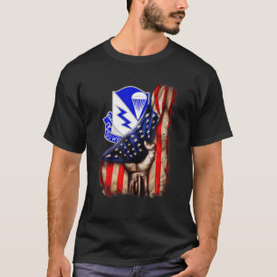 507:e Fallskärm-flygburna infanteriregim i Amerika T Shirt