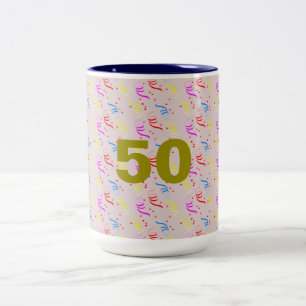 50 år och konfetti Två-Tonad mugg