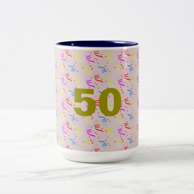 50 år och konfetti Två-Tonad mugg (Center)