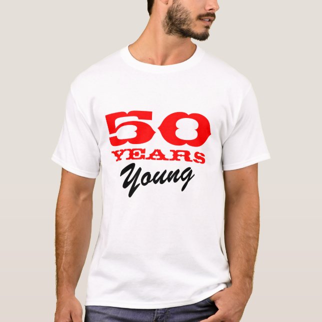 50 år ung utslagsplatsskjorta för den 50th tee (Framsida)
