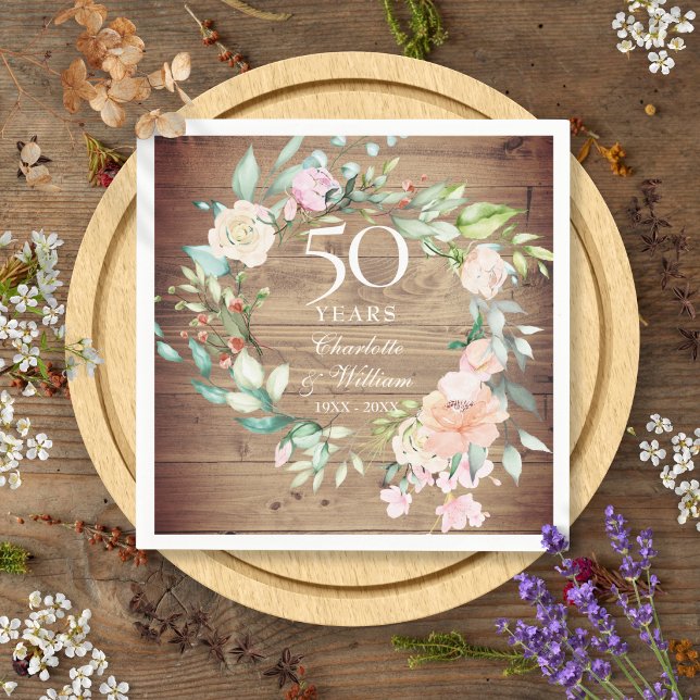 50-års bröllopsdag Rustik trädgårdsros Blommig Pappersservett (50th Wedding Anniversary Rustic Wood Rose Floral Napkins)