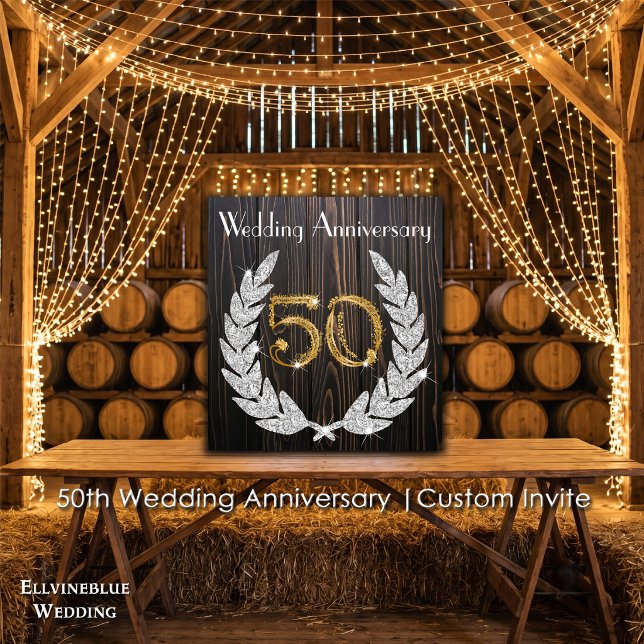 50-års bröllopsjubileum | Rustik trä & Guld Inbjudningar (50th Wedding Anniversary Invite | Rustic Wood & Diamond Laurel. Size: 5.25” x 5.25”)