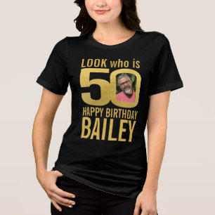 50-års födelsedags titt 50 anpassad guld foto namn t shirt