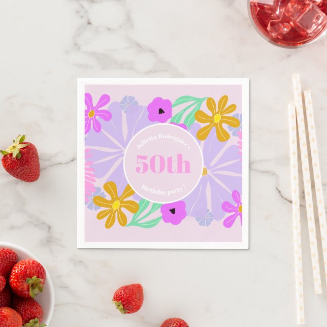 50-års födelsedagsblommig söt romantisk rosa serve pappersservett (Insitu)