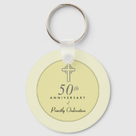 50-årsdagen av prästen med Embossed Kor Nyckelring