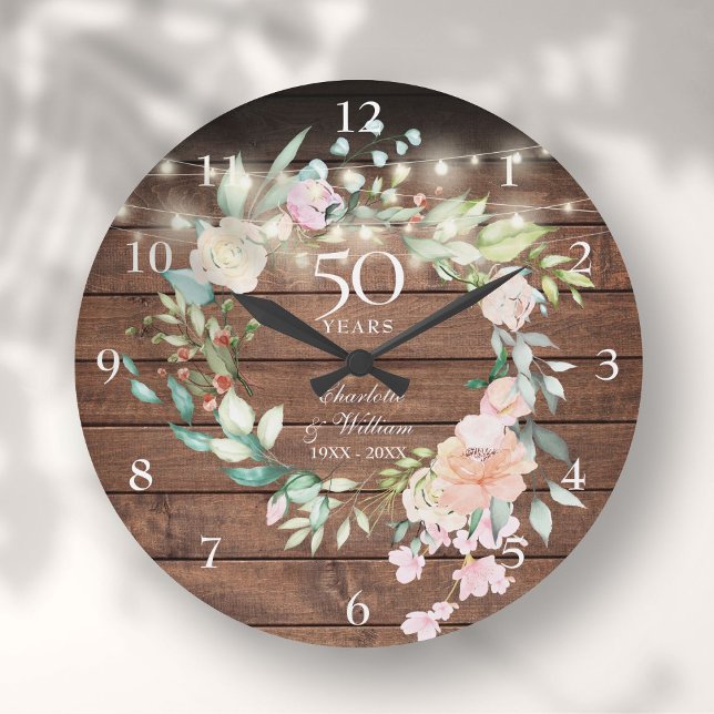 50-årsdagen Blommigt Rustic Wood String Ljus Stor Klocka (50th Anniversary Floral Rustic Wood String Lights Large Clock)