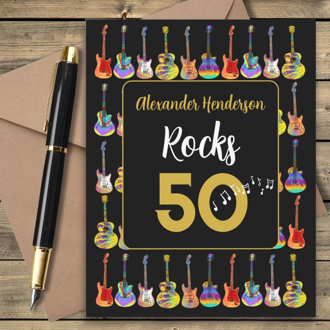 50-årsfirande Gitarr Rocks 50 Personlig (Rock and roll guitar black and gold personalized 50th birthday greetings card)