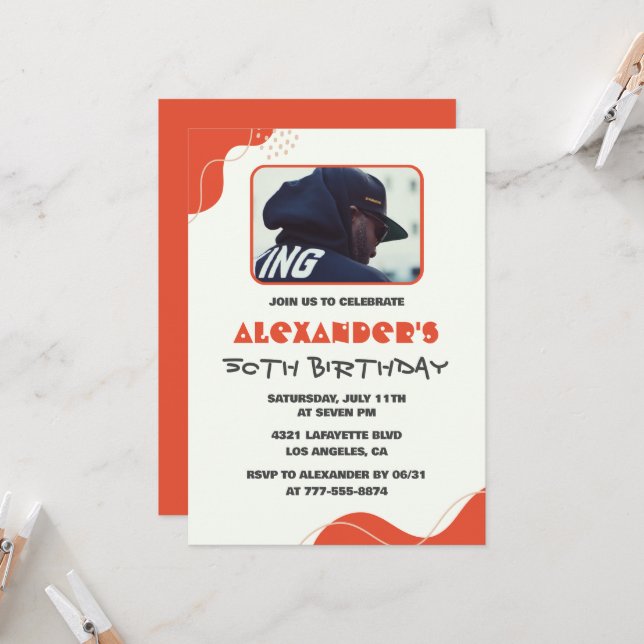 50-årsinbjudningar Manar Red Simple Photo Inbjudningar (Fram/Back In Situ)