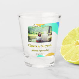 50-årsjubiléet kärlek är sötad retro