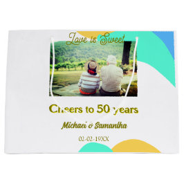 50-årsjubiléet kärlek är sötad retro