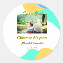 50-årsjubiléet kärlek är sötad retro runt klistermärke