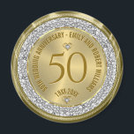 50:e Bröllop-årsdagen för Guld vita diamanter Magnet<br><div class="desc">Fira 50-årsdagen i bröllop i stil med det här exquisite white och guld dubbla hjärta förtrollat med fantastiska faux-diamanter. Som en symbol för ett uthålligt kärlek och engagemang är biet i eleganten perfekten för att markera denna milstolpe tillfälle.</div>
