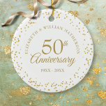 50:e Bröllop-årsdagen Guld Dust Confetti Julgransprydnad Keramik<br><div class="desc">Med delikat dammkonfekt från guld. Anpassa med dina speciella femtio-årsjubileum i chic guld. Designad av Thisisnotme©</div>
