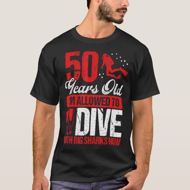 50:e Dykan Big Shark Scuba Diver 5 T Shirt (Framsida)
