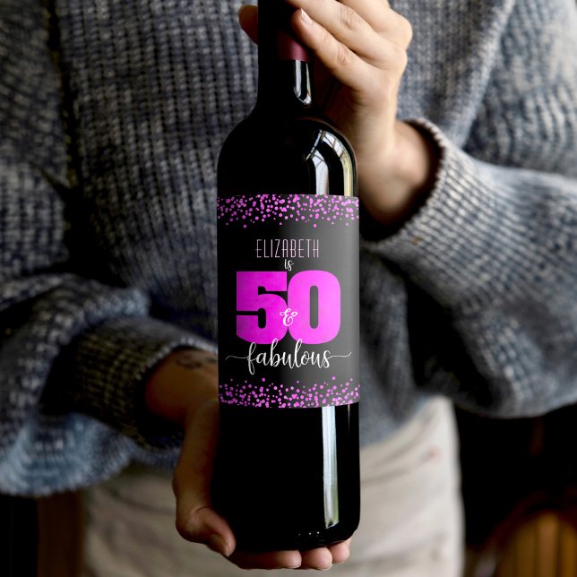 50:e fantastiska födelsedagspressar med shock rosa vinflaska etikett (Skapare uppladdad)