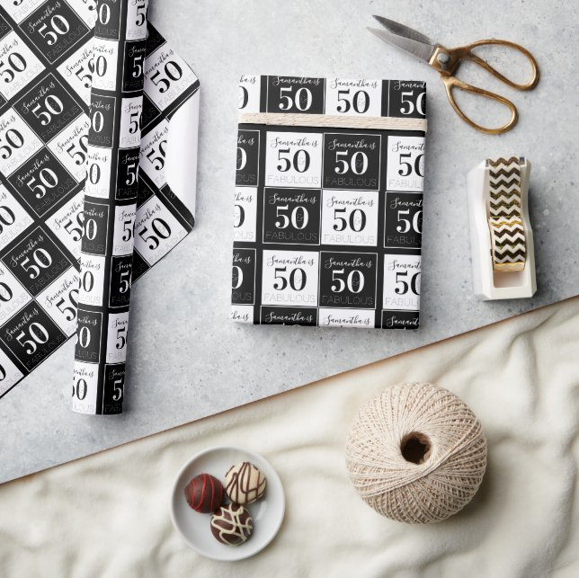 50:e födelsedag Anpassat namn 50 Fab svartvit kont Presentpapper (Hantverk)