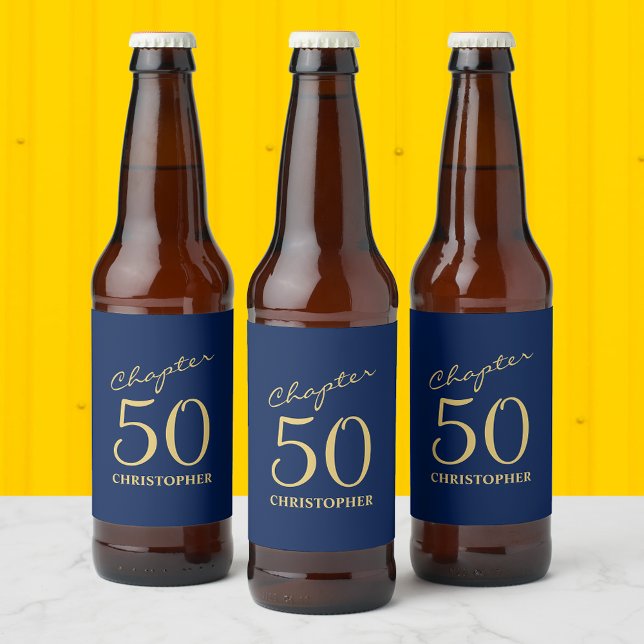 50:e födelsedag Kapitel 50 Blue Guld Ölflaska Etikett (Personalized 50th birthday beer bottle labels in blue and gold.)