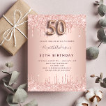 50:e födelsedag ro guld inbjudan<br><div class="desc">En modern,  snyggt och glamorös inbjudan till 50:e födelsedagsfesten. En bakgrund i ro guld med ro guld droppar,  färgdroppstift. Namn är skrivet med ett modernt skript för färgaden ro guld i mörk,  skrivet med stil. Anpassa och lägg till information om party. Nummer 50 skrivs med ett stil-skript med ballong.</div>