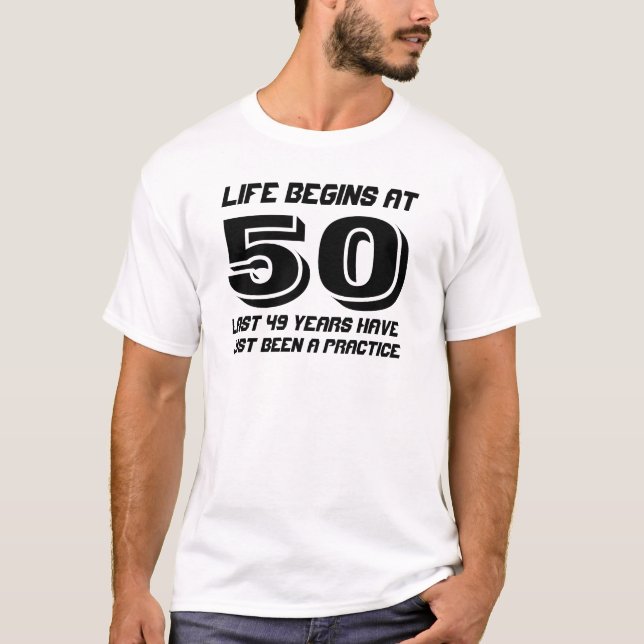 50:e födelsedagen börjar vid 50 t shirt (Framsida)
