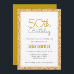 50:e födelsedagen Faux Guld Glitter Inbjudningar<br><div class="desc">Denna enkla men elegant 50:e högtidlighållandeinbjudan innehåller en guld faux glitter gräns. Med anpassningsbar kan du lägga till din inbjudan.</div>