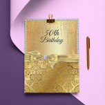 50:e födelsedagen Guld Metallic Diamond Glitter Inbjudningar<br><div class="desc">Söt guld,  mousserande diamanter,  guld damm,  elegant guld satin,  50-årsinbjudan. Du kan ändra födelsedagsåldern till kostym.</div>