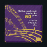 50:e GOLDEN Bröllop | MUSIK NOTER Magnet<br><div class="desc">Modern lila 50:E GOLDEN BRÖLLOP ANNIVERSARY Magnet, inklusive musikstaves och 50 i GULD mot djup LILA. Huvudtexten SKAPAR SVEET MUSIC I 50 ÅR. Det finns ANPASSADE TEXT, som du kan använda för att fira genom att lägga till årsdagen, namnen för det speciella paret och innevarande år. GRATTISARNA finns i ett...</div>