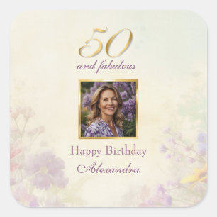 50 & Fabulous Vintage Lila Guld Blommigt Birthday Fyrkantigt Klistermärke
