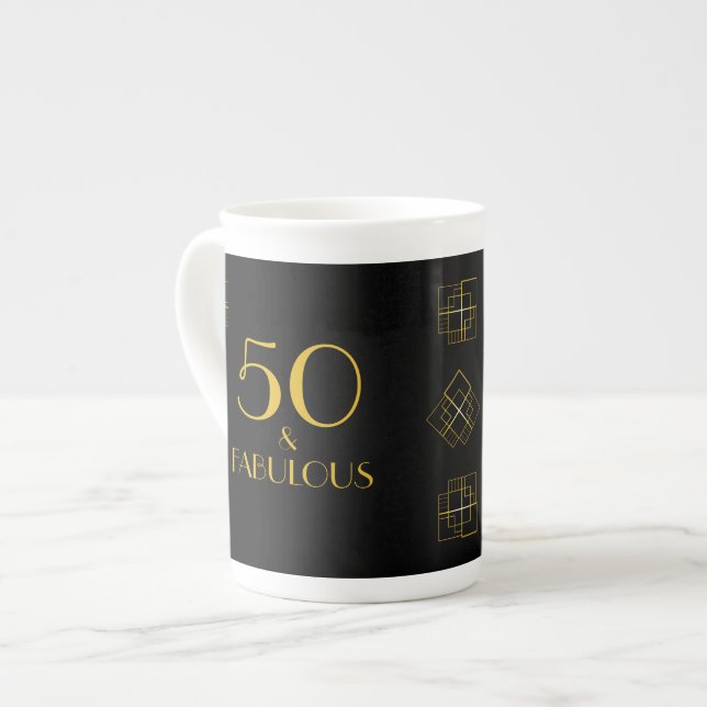 50 och Fabulous Birthday Art Deco stil Benporslin Mugg (Framsida vänster)