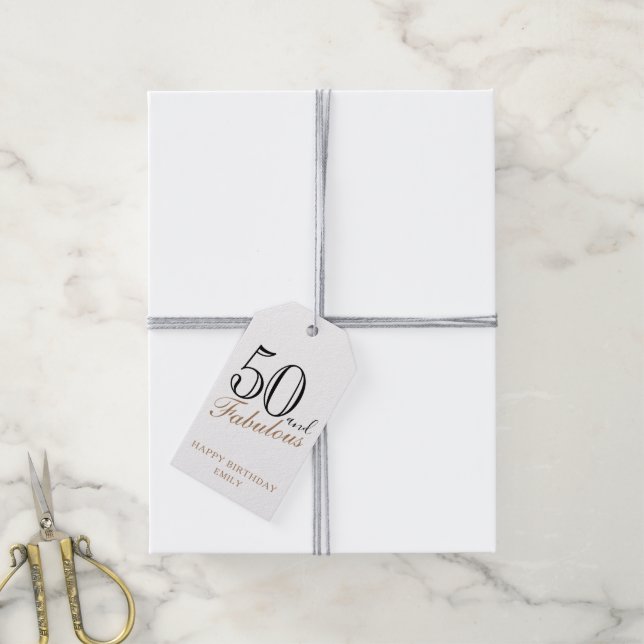 50 och Fabulous Elegant Script 50:e födelsedagen Presentetikett (Med Snöre)