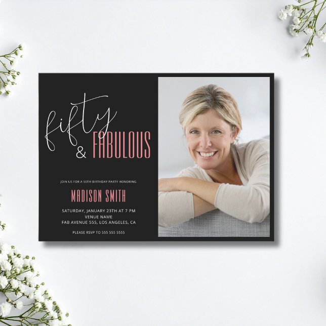 50 och Fabulous Photo Black and Rosa 50:e födelsed Inbjudningar (50 and Fabulous Photo Black and Pink 50th Birthday Invitation)