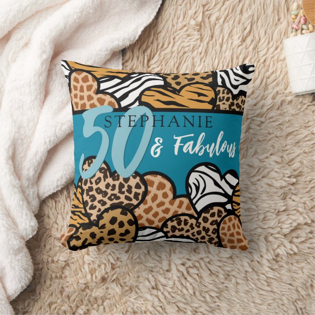 50 och Fabulous Snyggt Teal Animal Print Hearts Kudde (Filt)