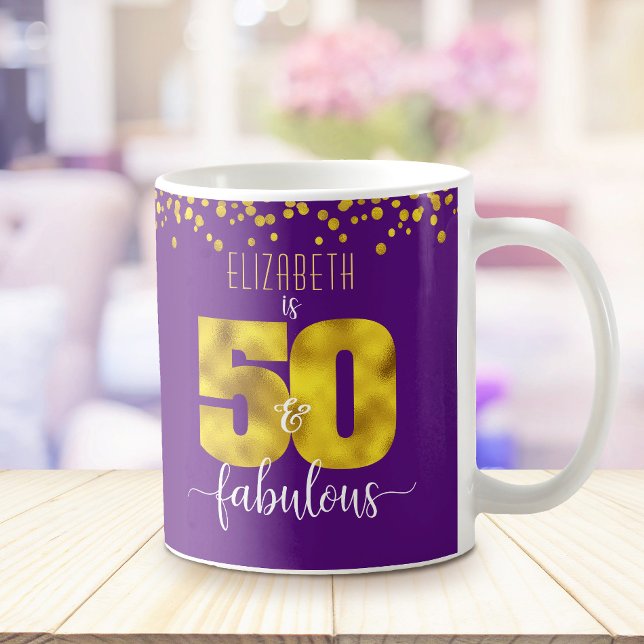 50 och fantastiska födelsedagspressar på guld på l kaffemugg (Skapare uppladdad)