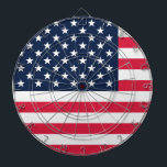 50-stjärnig amerikansk Flagga: Old glory Stars och Darttavla<br><div class="desc">Den 50-stjärniga flagga, en kraftfull symbol för amerikansk enighet, har en ursprung-historia som är lika unik som den nation den representerar. År 1958 fick en ung högskola student vid namn Bob Heft, bosatt i Lancaster, Ohio, ett historieuppdrag: utforma en ny flagga för Förenade Stater. - Heft, en visionär tonåring, begränsade...</div>
