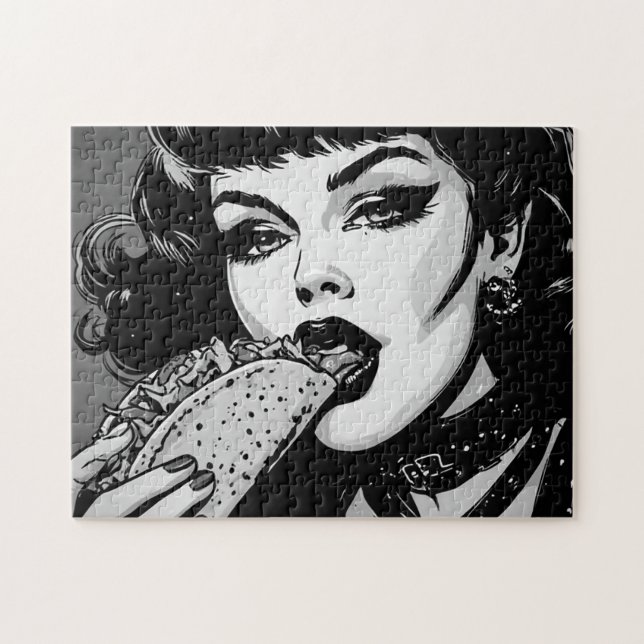 50-tals svart-vit grafisk stil Goth-flicka som äte Pussel (Horisontell)