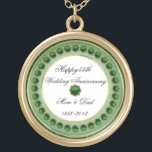 55:e Bröllop-årsdagen Guldpläterat Halsband<br><div class="desc">En Digitalbcon Bilder Design med temat Emerald Grönt färg med en mängd olika anpassningsbar bilder, former, mönster och stilar i detta "Emerald Bröllop-årsjubileum" Necklace. Den här eleganten och den färgstarka designen gör den idealiska presenten för bröllopsgåvan till frun eller som en gåva till familj och vänner som inbjudna till detta...</div>