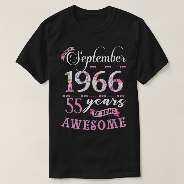 55:e födelsedagsgåva till kvinnor på Blommigten i  T Shirt (Design framsida)