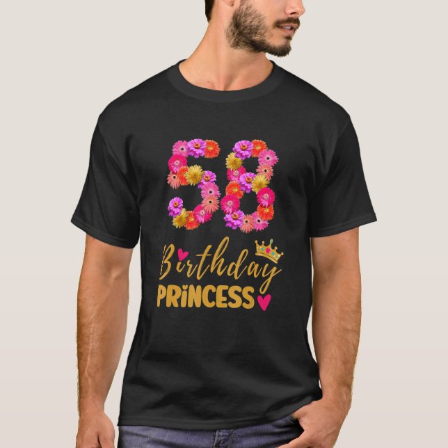 58-åriga födelsedag prinsessan fyller sin 58:e B T Shirt (Framsida)