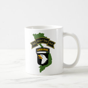 58th Spana koppen för kaffe för hundplutonen 101 Kaffemugg