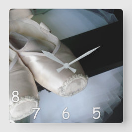5, 6, 7, 8 - Pointe Shoes & Tutu Clock for Dancers Fyrkantig Klocka