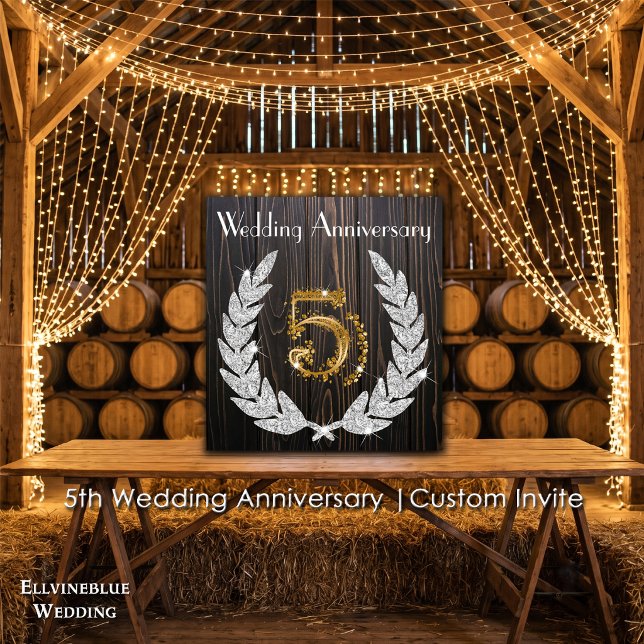 5-års bröllopsdag | Rustik trä & guld Inbjudningar (5th Wedding Anniversary Invite | Rustic Wood & Diamond Laurel. Size: 5.25” x 5.25”)