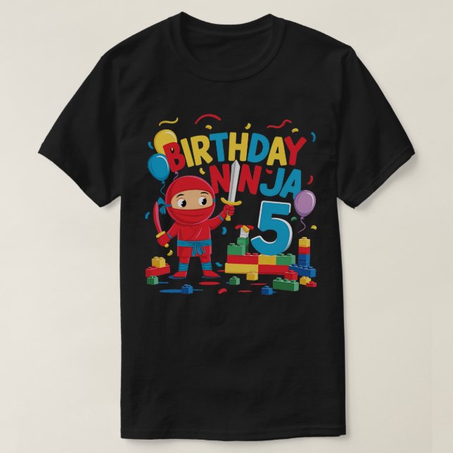 5 års Byggnad block Ninja 5:e födelsedagspresent T Shirt (Design framsida)